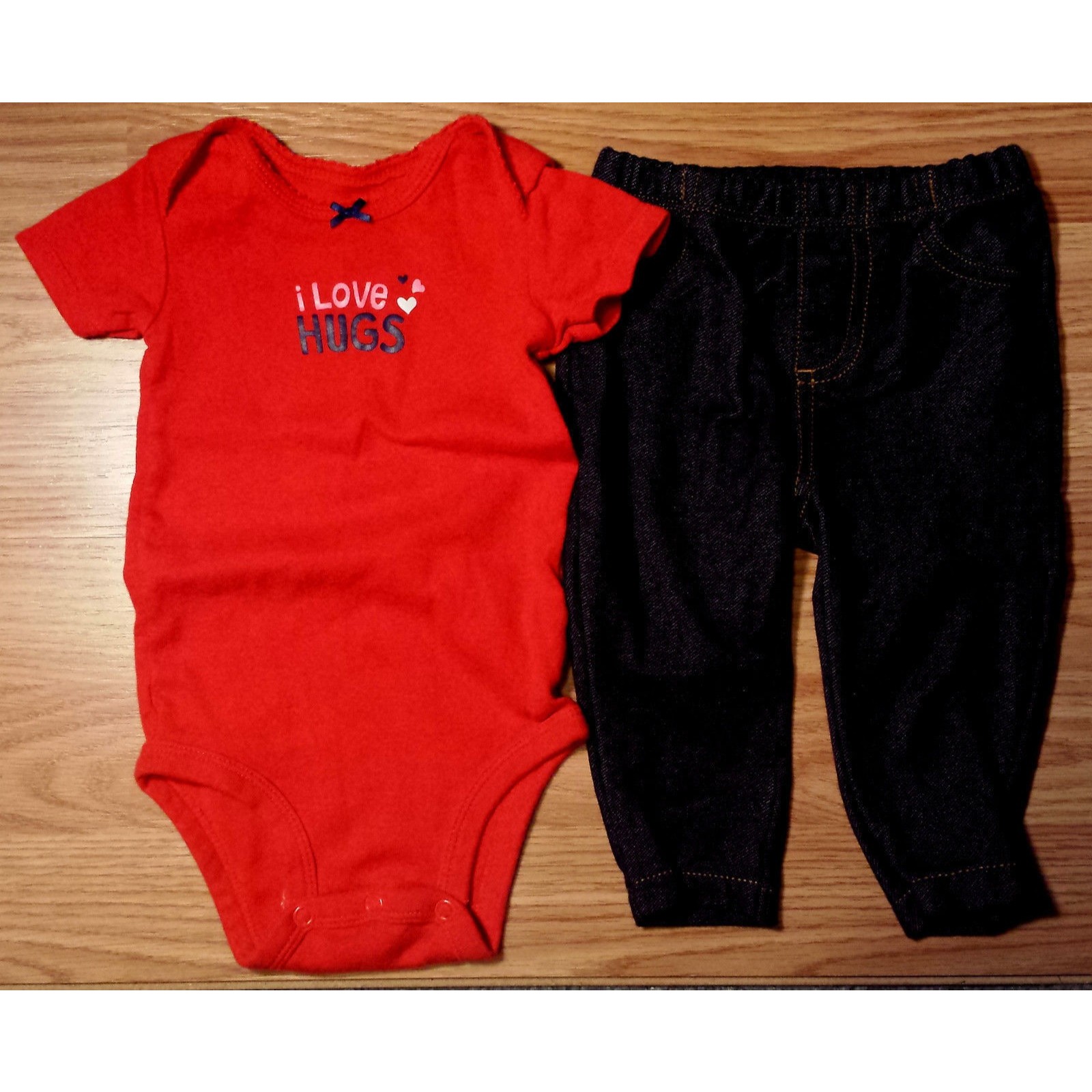 Girl's Size 6 M 3-6 Month Two Piece Carter's Red "I Love Hugs" Top & Blue Pants